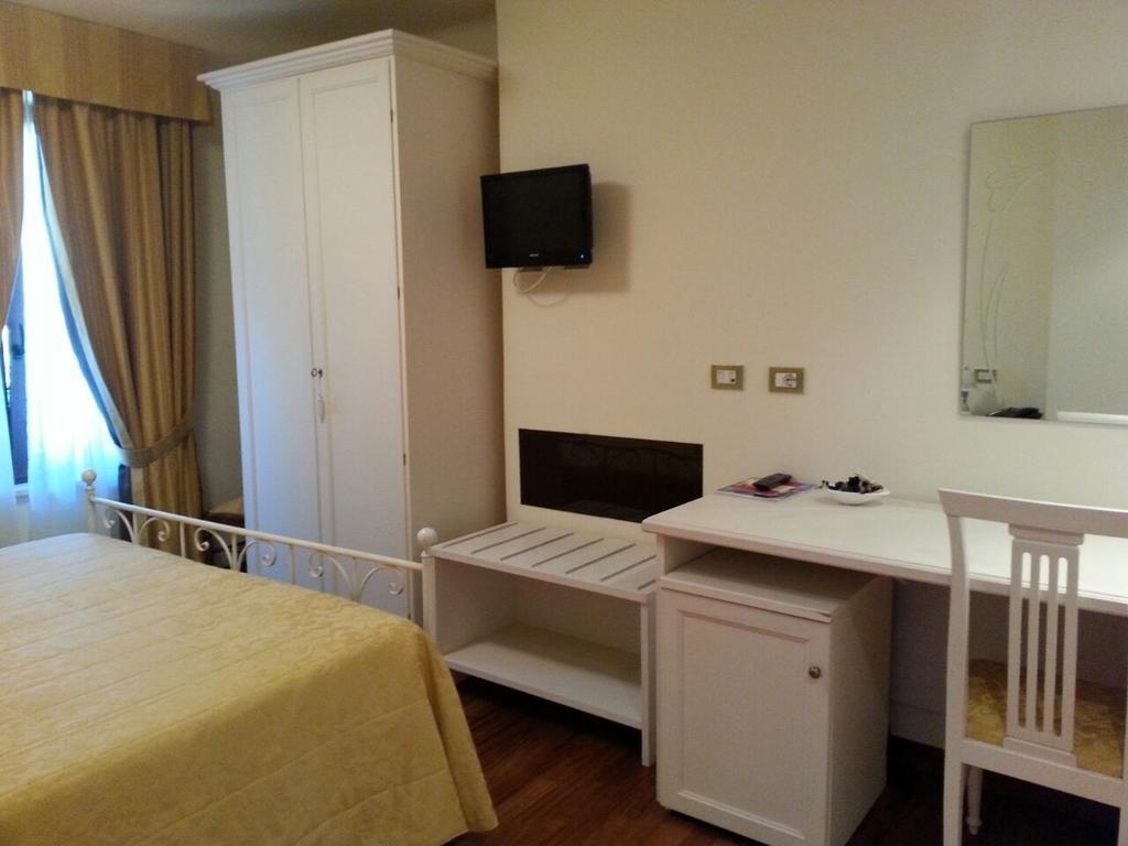 Hotel Ristorante Ruatta San Maurizio Chambre photo